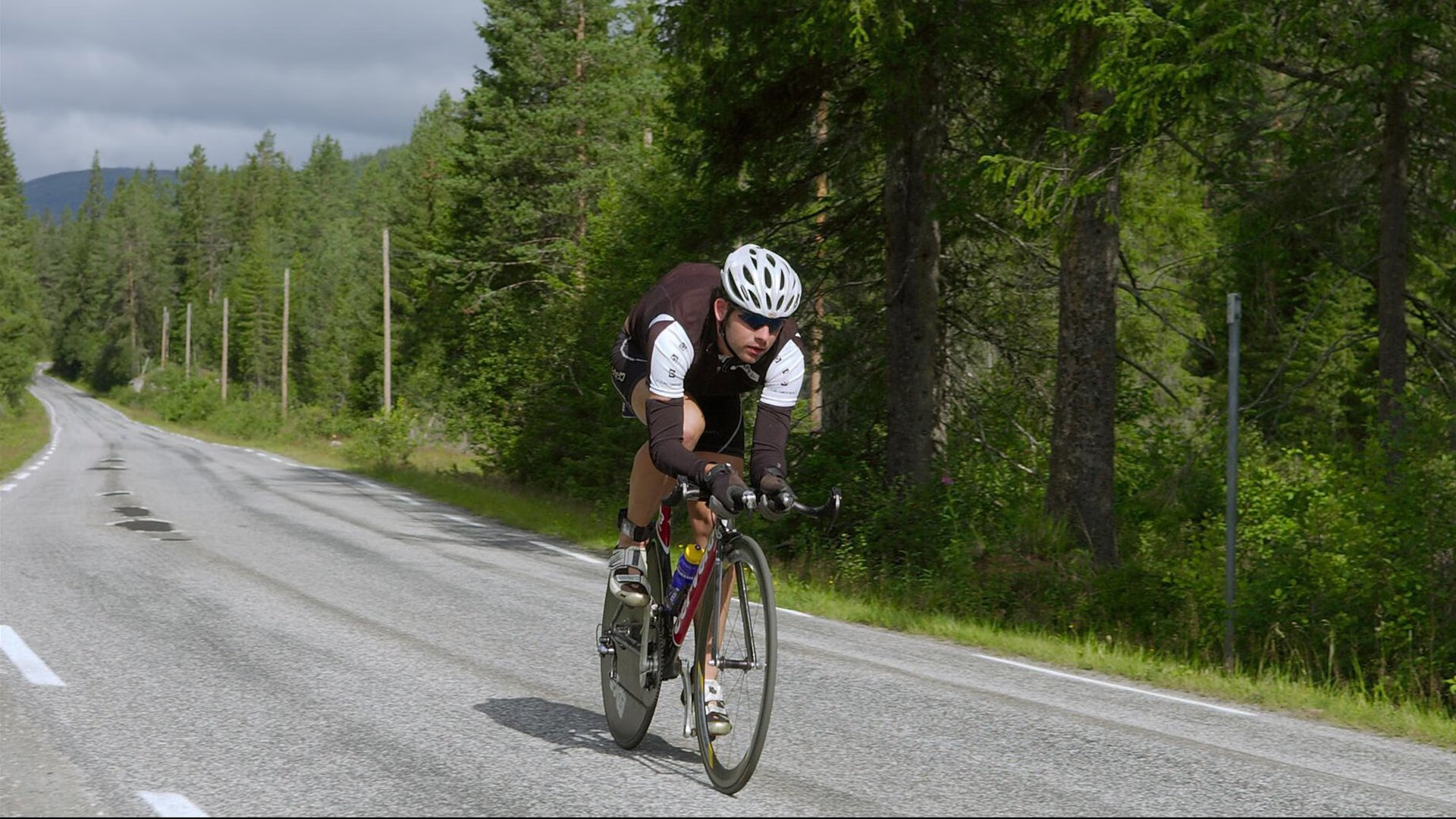 KAIYUN 中国大陆-法国马术协会引入智能马鞍系统，实现实时数据监测与分析，提升骑乘体验。